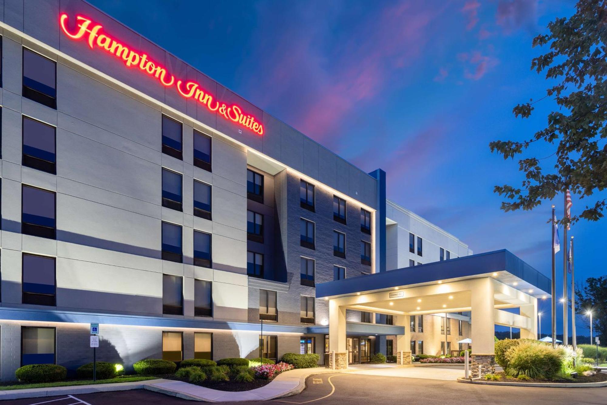 Hampton Inn & Suites Valley Forge/Oaks Финиксвилл Экстерьер фото